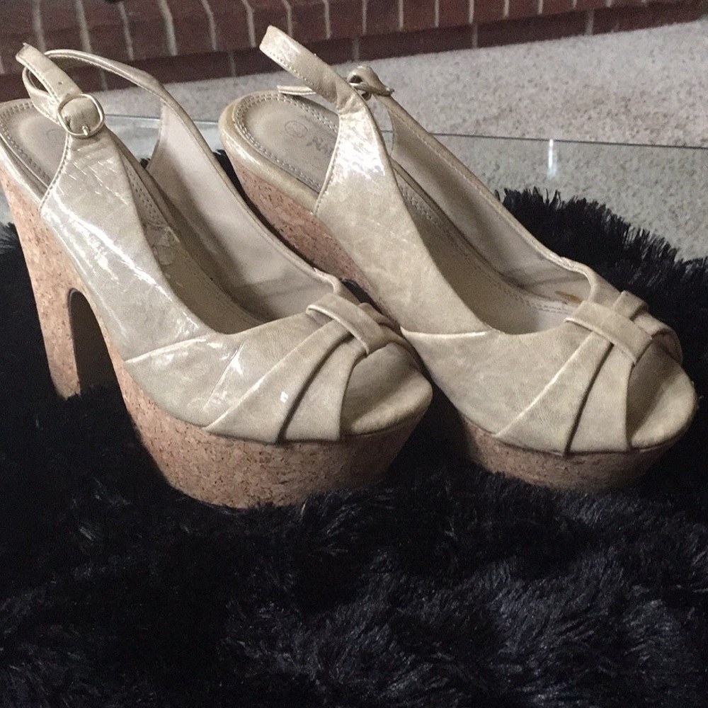 Tan heels